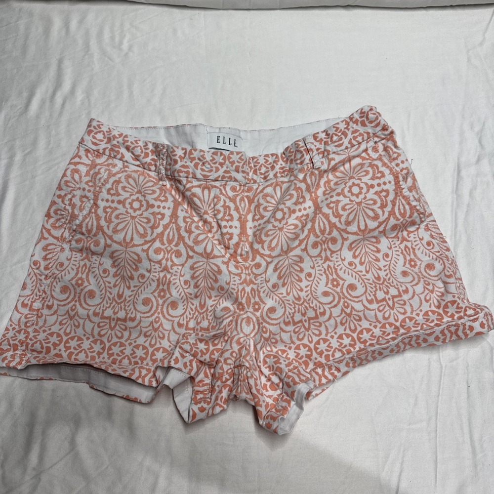 ELLE Women's 12 Shorts Chino High Waist Rise 3in Inseam Floral Swirl Print Peach